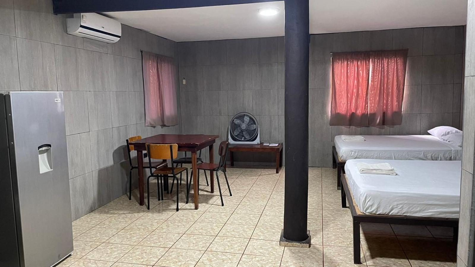 Be My Guest Cabinas Puerto Viejo de Talamanca Eksteriør bilde